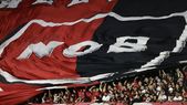 Los hinchas tuvieron una repudiable reacción. Foto: Newells
