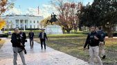 Integrantes del Servicio Secreto de los Estados Unidos custodian la entrada de la Casa Blanca este miércoles, en Washington. Foto: EFE Integrantes del Servicio Secreto de los Estados Unidos custodian la entrada de la Casa Blanca este miércoles, en Washington. Foto: EFE