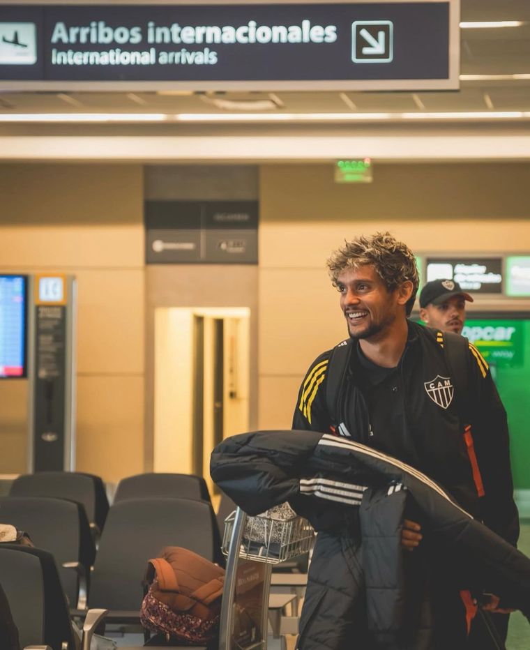 El plantel de Mineiro arribó este martes a Mendoza y quedó concentrado en un hotel céntrico. Foto: prensa Mineiro. El plantel de Mineiro arribó este martes a Mendoza y quedó concentrado en un hotel céntrico. Foto: prensa Mineiro.