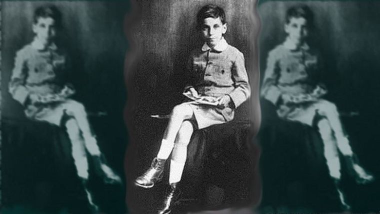 Sabía mucho de lo que muchos sabemos poco y poco de los que muchos sabemos más.