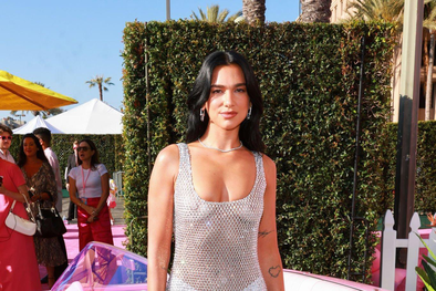 MDZol | Dua Lipa avant premiere de Barbie.