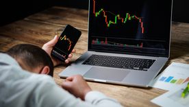 Las accionas argentinas en Wall Street y los bonos soberanos en dólares operan mayormente en rojo reflejando la incertidumbre que reina en el mercado, pese a las declaraciones de Scott Bessent y el rescate de Estados Unidos. Las accionas argentinas en Wall Street y los bonos soberanos en dólares operan mayormente en rojo reflejando la incertidumbre que reina en el mercado, pese a las declaraciones de Scott Bessent y el rescate de Estados Unidos.