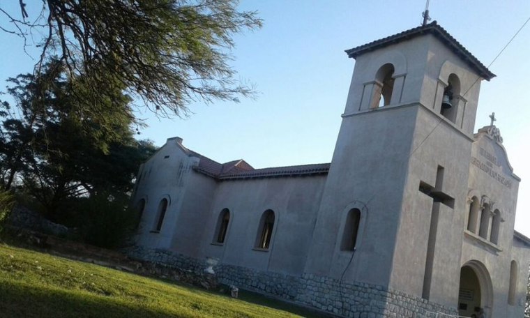 La Capilla Ortodoxa Rusa San Nicolás de Bari distingue el perfil arquitectónico del pueblo. La Capilla Ortodoxa Rusa San Nicolás de Bari distingue el perfil arquitectónico del pueblo.