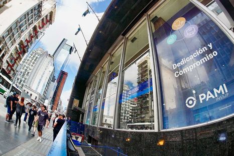 PAMI alerta a sus usuarios de las estafas más comunes que están circulando PAMI alerta a sus usuarios de las estafas más comunes que están circulando Foto: NA.