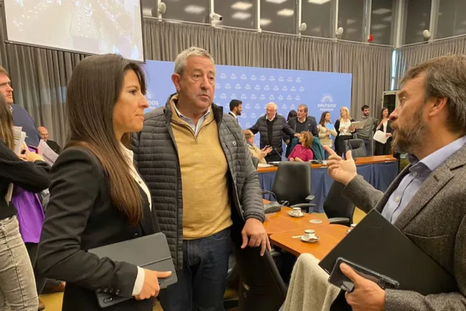 Pamela Verasay y Lisandro Nieri votarán en contra del veto del financiamiento universitario. Pamela Verasay y Lisandro Nieri votarán en contra del veto del financiamiento universitario.