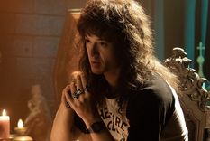 Foto: https://9to5fortnite.com/es/el-actor-eddie-de-stranger-things-se-burla-de-la-escena-de-la-guitarra-en-el-final-asombroso-de-la-temporada-4/