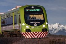 Tren Patagónico El servicio une San Antonio Oeste con Bariloche, uniendo las costas del Mar Argentino con la Cordillera de los Andes Foto: Twitter: @PatagonicoTren