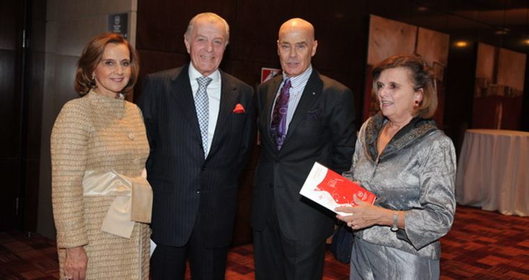De la Fundación Teatro Colón: Teresa de Bulgheroni, Alejandro Cordero -presidente-, Gino Bogani y Victoria Speroni. Foto: Gerardo Gómez / MDZ