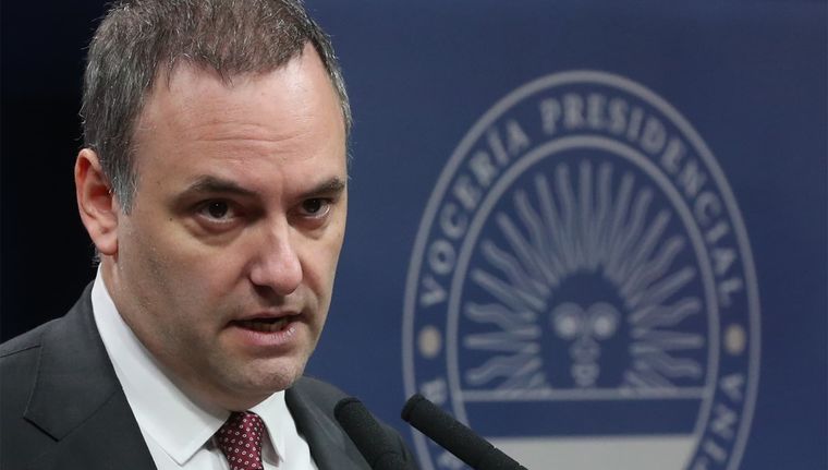 Adorni le respondió a Solano sobre el uso del CCK para el Foro de Madrid. Foto: Presidencia