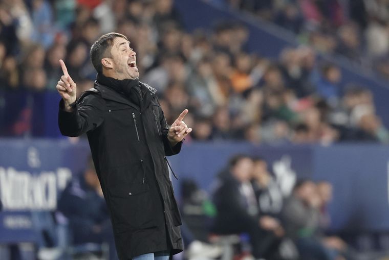 El Chacho Coudet ya sabe contra quien debutará en su estreno como DT de River.