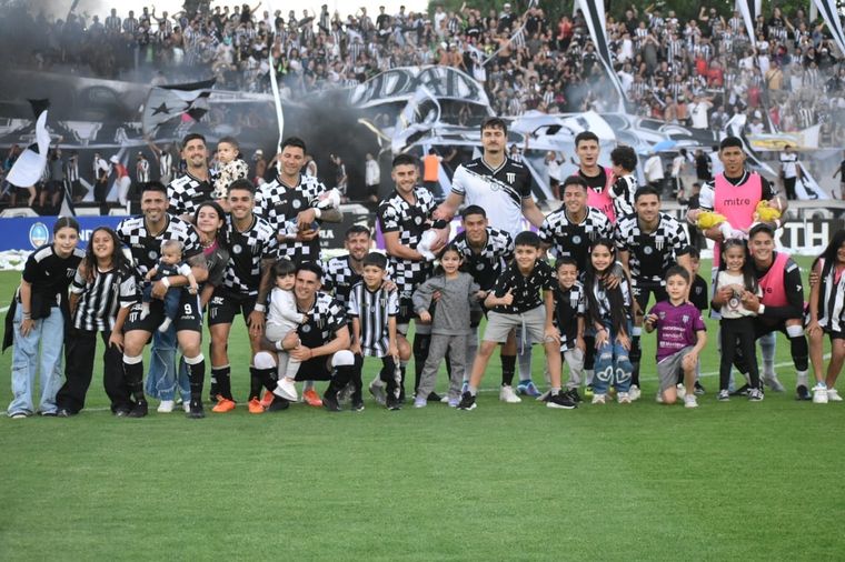 El Blanquinegro perdió de local ante Temperley. Foto: Gimnasia y Esgrima Mza