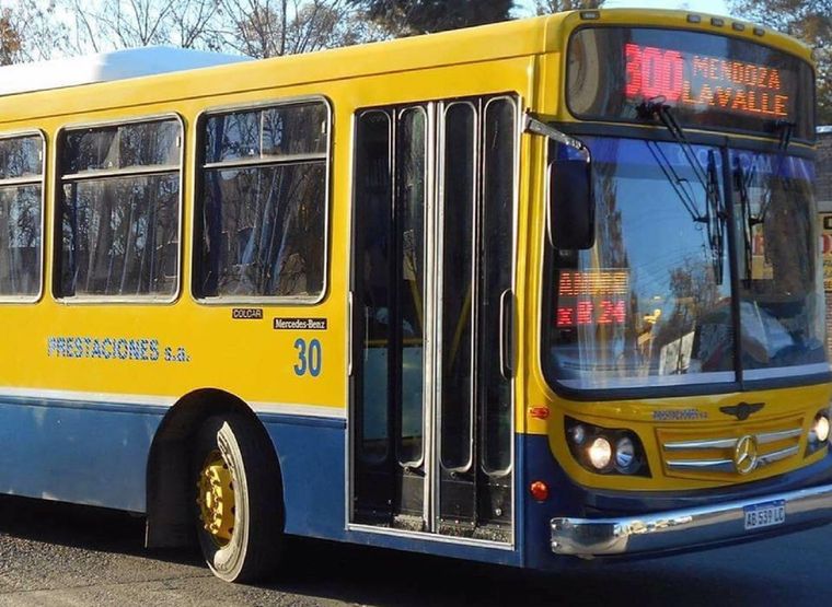 La única empresa de colectivo del departamento es Prestaciones S.A Foto: Facebook Lavalle Prestaciones