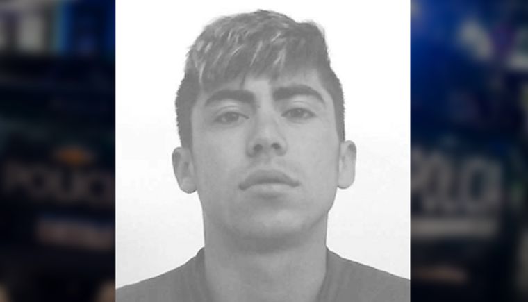 Raúl Pérez, el joven asesinado por su hermana en el barrio La Favorita, en el oeste de la Ciudad de Mendoza Raúl Pérez, el joven asesinado por su hermana en el barrio La Favorita, en el oeste de la Ciudad de Mendoza