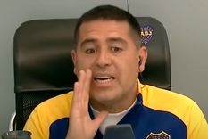 el panelista que le pego a riquelme tras un cruce en tv: irrespetuoso con river