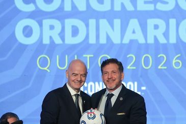 Gianni Infantino, presidente de la FIFA, junto a Alejandro Domínguez, titular de la Conmebol. Gianni Infantino, presidente de la FIFA, junto a Alejandro Domínguez, titular de la Conmebol.