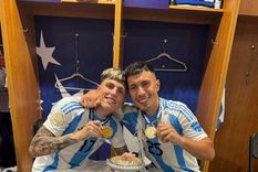 Lisandro Martínez se deshizo en elogios al hablar de su compañero de equipo y Selección, Alejandro Garnacho. Foto: @ManUtd