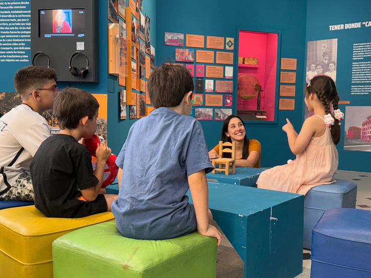 El Museo Histórico Nacional cuenta con guías para que los más chicos aprendan y se diviertan al mismo tiempo.