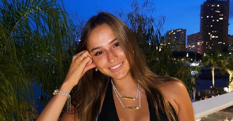 Charlotte Siné La influencer de Mónaco estuvo de novia con el piloto automovilístico por años. Foto: @charlottesiine