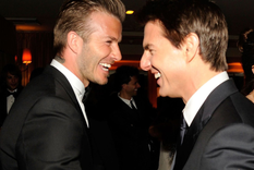 DAVID BECKHAM Y TOM CRUISE SON AMIGOS. EL ACTOR QUISO QUE EL FUTBOLISTA SE SUME A SU RELIGIÓN.