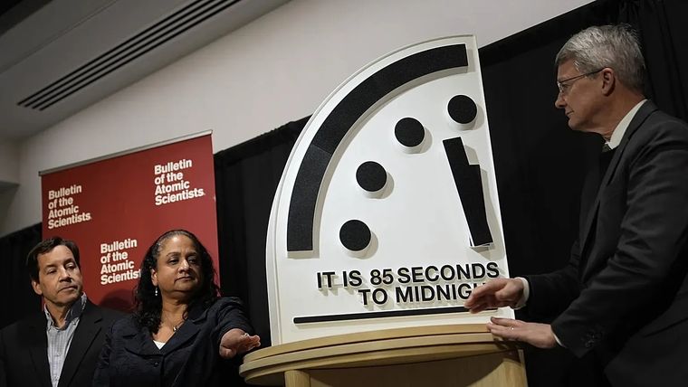 Pánico mundial: el Reloj del Juicio Final quedó a 85 segundos de la medianoche.