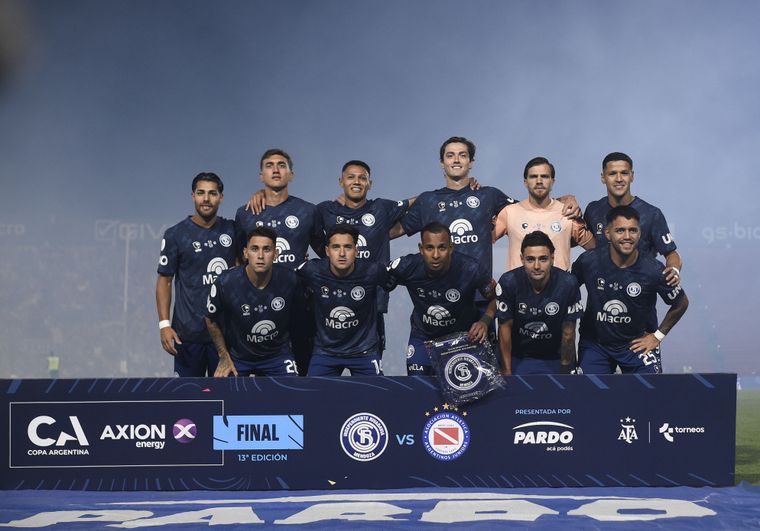 Independiente Rivadavia es campeón de la Copa Argentina.
