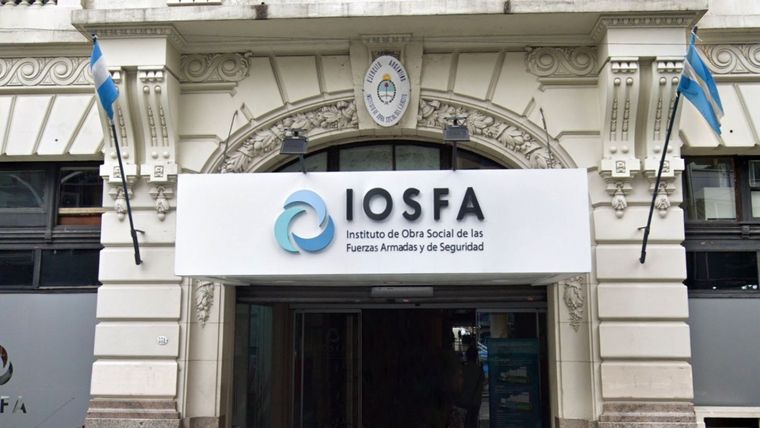 El informe de la gerencia económico financiera de IOSFA reveló una deuda 115 mil millones de pesos Foto: IOSFA