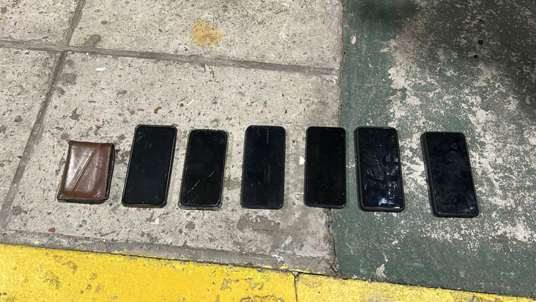 Los teléfonos recuperados por la Policía de la Ciudad Los teléfonos recuperados por la Policía de la Ciudad