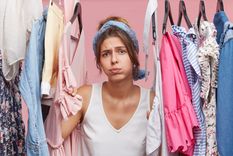 Descubre por qué el desorden de tu armario dice más de ti de lo que crees. Foto: Freepik