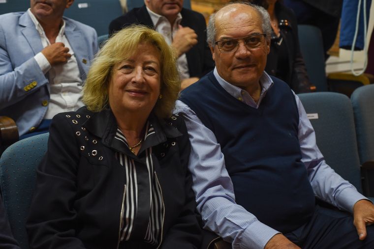 Mónica y Oscar David dijeron presente. Mónica y Oscar David dijeron presente.