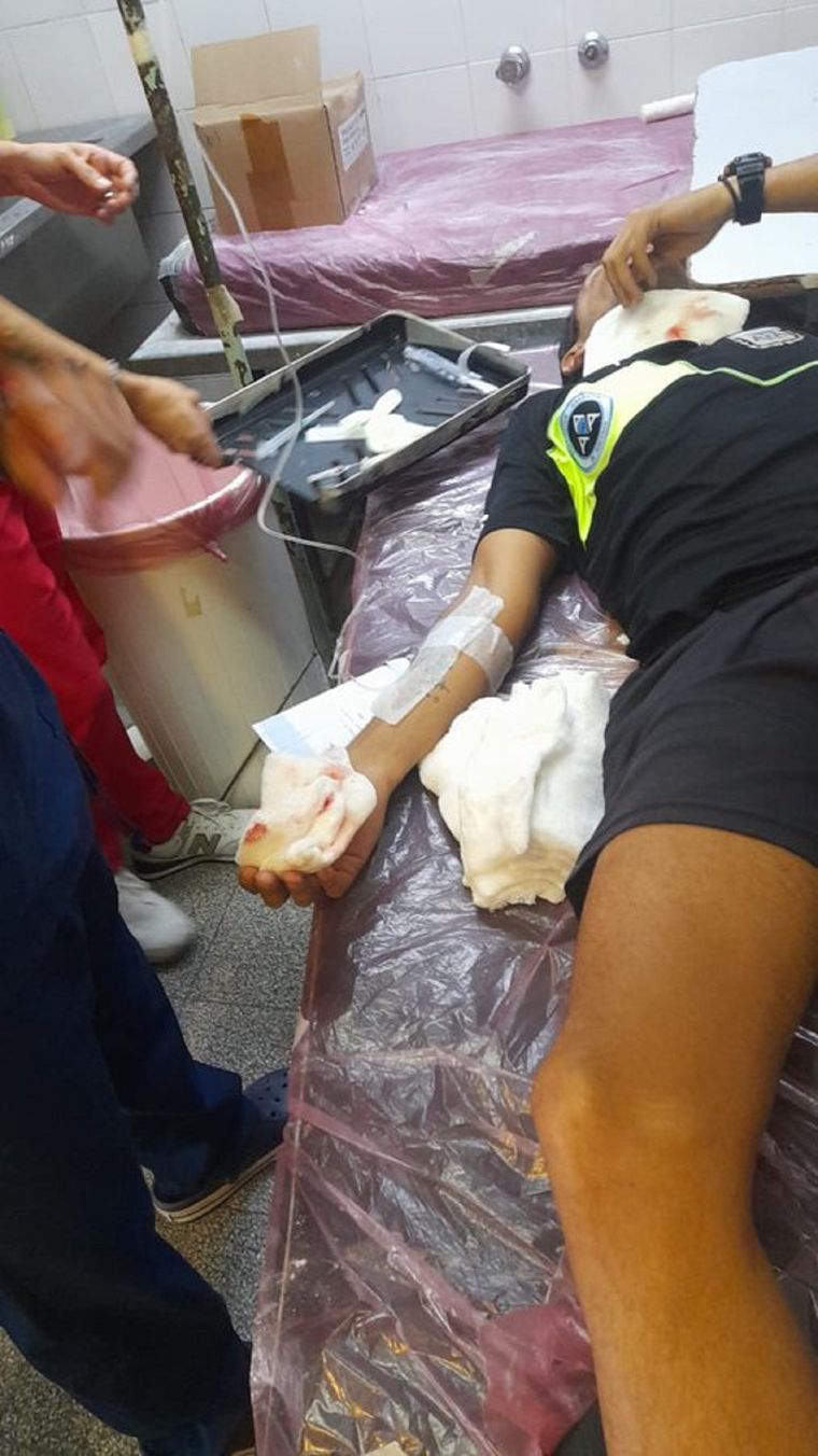 El árbitro permanece hospitalizado Foto: X @Hechosanderecho