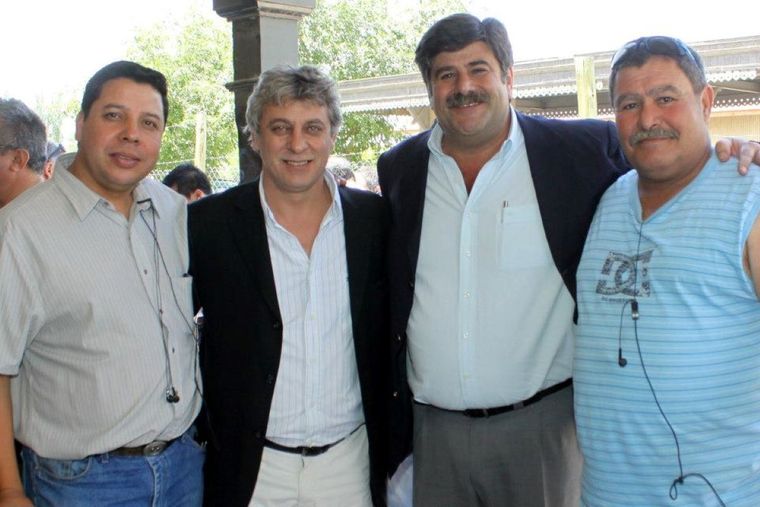 En el centro, Giménez y Abed. Foto: Facebook