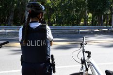 iniciaran acciones legales contra una policia para quitarle un adicional salarial iniciaran acciones legales contra una policia para quitarle un adicional salarial