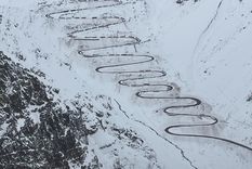 El temporal que se hace presente desde hace días generó severos desprendimientos de rocas tanto del lado argentino como también del lado chileno Foto: Gentileza