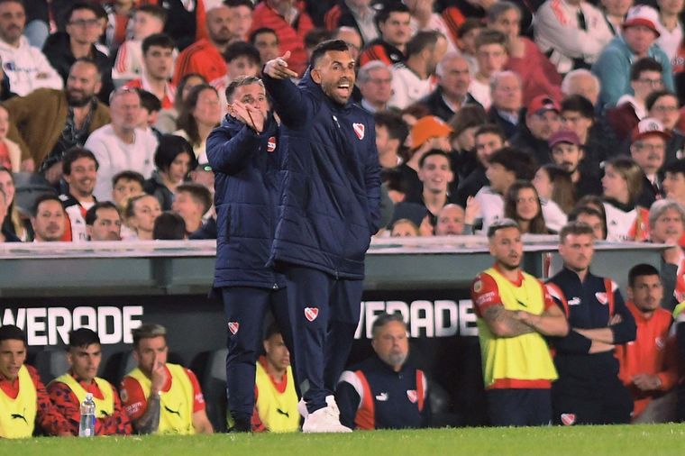 Tevez habló tras el duro 0-3 que River le propinó a Independiente Foto: Télam