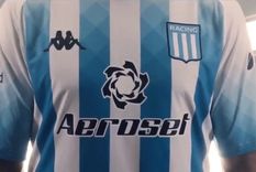 racing presento al nuevo auspiciante de su camiseta racing presento al nuevo auspiciante de su camiseta