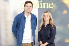 Este fue el incómodo momento que vivieron Ashton Kutcher y Reese Witherspoon Ashton Kutcher y Reese Whiterspoon Foto: Getty Images