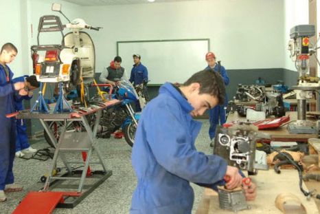 Una compañía desarrolló una iniciativa orientada a la formación y profesionalización de técnicos y prestadores de servicios del hogar. Una compañía desarrolló una iniciativa orientada a la formación y profesionalización de técnicos y prestadores de servicios del hogar.