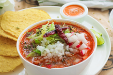 La receta original utilizaba solo ingredientes locales prehispánicos.