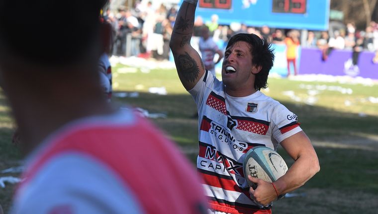 Julián Hernández volvió para ser campeón. Foto: Rodrigo DAngelo / MDZ