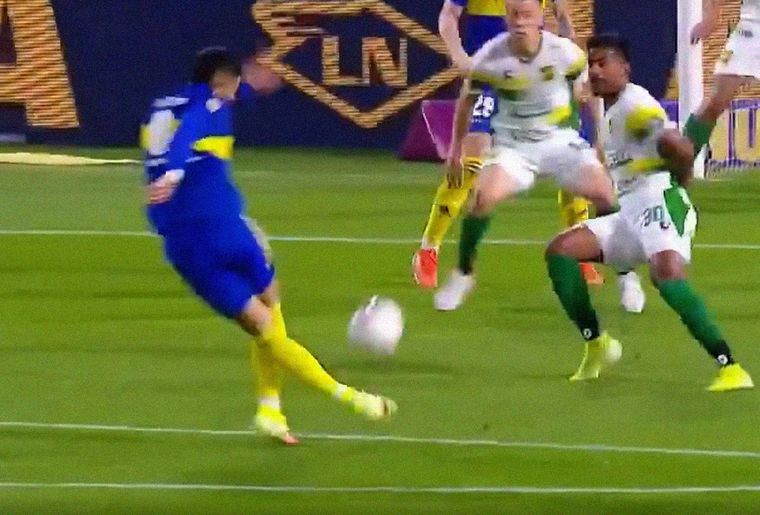 Rojo intentó la heroica Foto: captura de TV