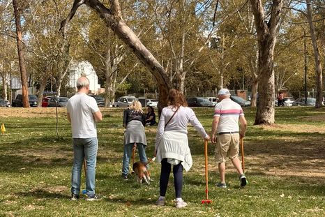 Todos los sábados, el Parque San Martín recibe una propuesta que combina actividad física, estrategia, recreación y encuentro social.