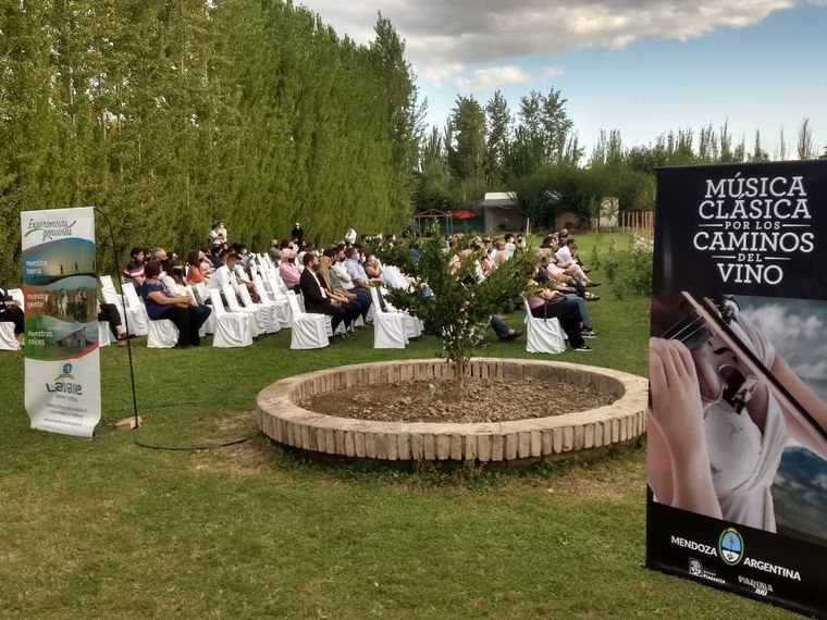 Música clásica por los caminos del vino, en Lavalle.