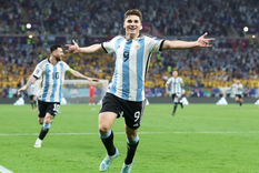 Cumplir el sueño de Valentino sería un recordatorio de que, en este mundo, los gestos de generosidad y humanidad tienen un poder transformador. Foto: Instagram @juliaanalvarez