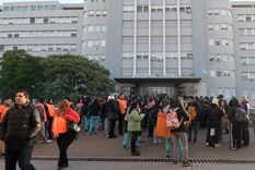 trabajadores del hospital central se plegaran al paro nacional del proximo jueves trabajadores del hospital central se plegaran al paro nacional del proximo jueves