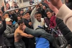 Impactante pelea en el tren San Martín. Foto: Captura de video