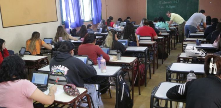 La DGE lanzó una nueva formación docente destinada a preceptores. La DGE lanzó una nueva formación docente destinada a preceptores.