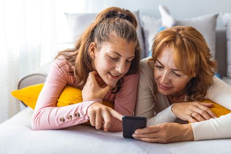 Una reflexión profunda desde la Orientación Familiar: ¿cómo estamos cuidando hoy a nuestros adolescentes? Una reflexión profunda desde la Orientación Familiar: ¿cómo estamos cuidando hoy a nuestros adolescentes?