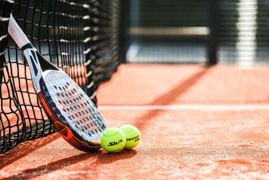 MDZol | Paletas y pelotas de pádel tienen un rango de precio muy alto. Depende del jugador cuánto se gasta. Foto: Pixabay