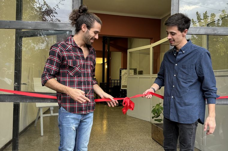 Omega multiespacio Pablo Gordon y Juan Manuel Norton, los jóvenes que llevan adelante el proyecto