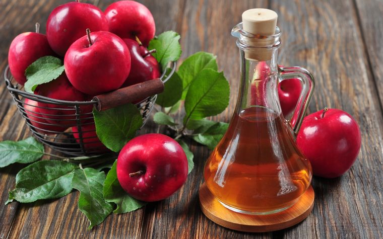 El vinagre de manzana se destaca por sus múltiples propiedades beneficiosas para la salud, te contamos mitos y verdades de este producto Foto: One Green Planet